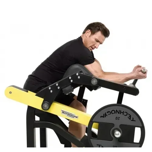 Тренажер згинання рук / Біцепс-машина на вільних вагахTechnogym Pure Strength Biceps
