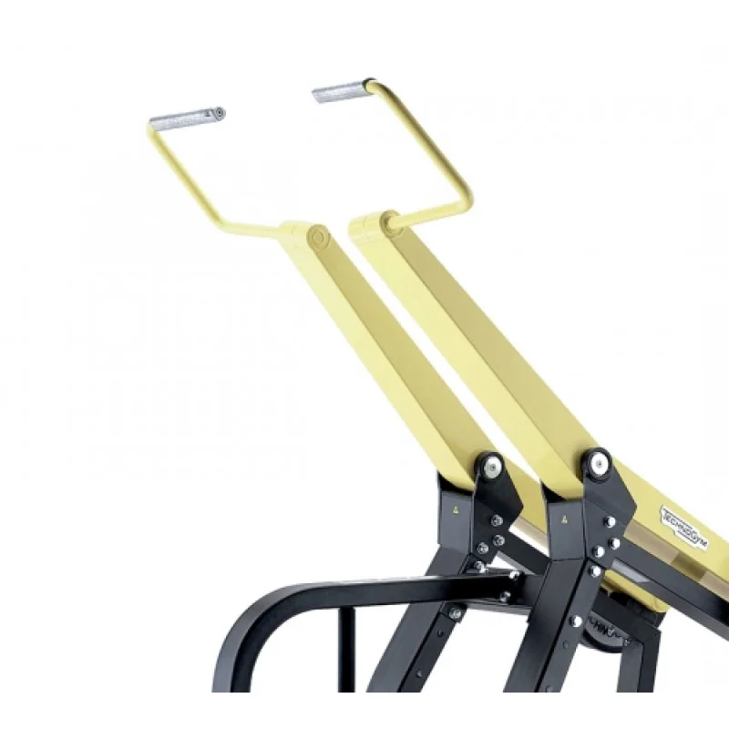 Вертикальна важільна тяга Technogym Pure Strength Lat Pulldown